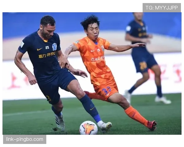 圣保罗防线不稳三战失五球 防守体系亟待加强